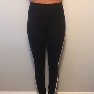 Leggings with Blue & White Stripe